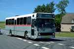20.06.2016: Volvo B10M/DAB bussen med kælenavnet “Gråmis” på hjørnet af Svalhøjvej og Simblegårdsvej. På dette tidspunkt var det John's Turistfart, der havde koncessionen på ruten, men kørslen udførtes altså af Østbornholms Lokaltrafik.