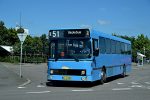 20.06.2016: Volvo B10M/DAB bussen “Rita” fra Aakirkeby Turist- og Selskabskørsel på busterminalen i Aakirkeby.