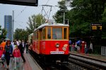 19.08.2017: Museumsvogntoget er netop ankommet til Jungmannova, og alle passagerer stiger ud.