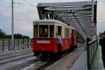 19.08.2017: Museumsvogntoget på vej over Starý most i retning mod Jungmannova.