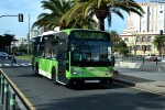 14.01.2016: Van Hool New A308 lavgulvsbus nr. 5271 på Avenida Tres de Mayo ved Intercambiador i Santa Cruz.