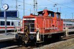 23.07.2016: Diesel-lokomotiv nr. 362 863-3 rangerer på Stralsund Hbf.