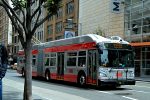 04.05.2016: New Flyer XT60 ledtrolleybus nr. 7239 på Mission Street ved 3rd Street.