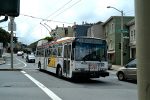 05.05.2016: Electric Transit 14TrSF trolleybus nr. 5458 på Clayton Street på vej over 17th Street.