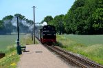 05.06.2018: Togstamme med damplokomotiv nr. 99 4802-7 i spidsen nærmer sig Beuchow fra Putbus.