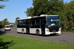 07.10.2021: Scania Citywide LE bus fra Svaneke Nexø Bustrafik på Stadionvej ved Paradisbakkeskolen i Nexø.