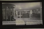 21.10.2021: Potsdamer Platz er en af 20 såkaldte S-Bahn stamstationer med historiske billeder. Her ses et billede fra lige før stationens ibrugtagning.