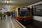 21.10.2021: DB serie 481 S-tog på S-Bahnhof Potsdamer Platz.