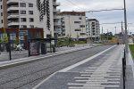 27.08.2023: Bebyggelsen ved stoppestedet Náměstí Olgy Scheinpflugové ligger koncentreret omkring det lille torv, som har givet stoppestedet sit navn.