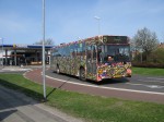 29.04.2011: BAT Volvo B10M bus nr. 726 (“Kattebussen”) i Almindings Runddel i Rønne.
