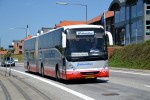 16.06.2013: Gråhundbus Volvo B12MA-55/Jonckheere bus nr. 24 ved det midlertidige stoppested på Nordre Kystvej ud for Hotel Griffen i Rønne.