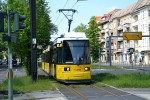 19.05.2013: Adtranz GT6-97 enretningsvogn nr. 1075 i Berliner Straße ved Esplanade og Westerlandstraße.