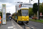 15.10.2012: Tatra KT4D vogntog med nr. 6031 forrest på sporvejsknudepunktet i Otto-Braun-Straße ved Mollstraße.
