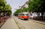 21.07.2003: Tatra T3SUCS vogntog med nr. 7819 og 7820 ved stoppestedet Nová doba. Begge vogne blev leveret til DP i januar 1988.