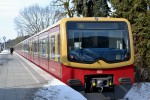 25.03.2013: S-tog type BR 481 på Strausberg Station.