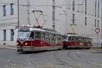 23.10.2013: Tatra T3R.PLF vogntog med nr. 8264 (ex T3SUCS nr. 7029) svinger ind på Karlovo náměstí.