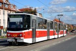24.10.2013: Tatra KT8D5.RN2P lavgulvsledvogn nr. 9085 (ex KT8D5 nr. 9035) på midlertidig endestation ved stoppestedet Bořislavka.