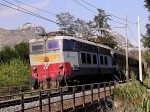 17.10.2004: El-lok E656.285 med Eurocitytog mellem Taormina-Giardini og Alcantara på vej mod Catania.