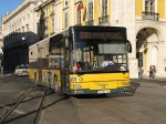 13.10.2009: Standardbus nr. 2448 af type MAN 18.310 HOCL-NL med City Gold 2 KD karrosseri bygget af Caetano Bus på Praça do Comercio.