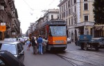 29.06.1993: 8-akslet ledvogn af serie 4900 (Jumbotram) nr. 4928 ved Stazione di Porta Genova.