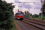 24.07.2001: Tatra T3 vogntog med nr. 6860 på sporvejsbroen over floden Vltava ved Trojská. Vognen er siden blevet ombygget til type T3R.P nr. 8508.
