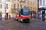 Juli 2001: Tatra T6A5 vogn nr. 8713 på trafikknudepunktet Anděl.