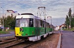 Juli 2002: Tatra T3 vogntog med nr. 6647 på vej væk fra endestationen Sídliště Ďáblice. Vognen er siden ombygget til T3R.PV nr. 8164.