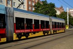 30.08.2015: DWA/DUEWAG 6N1 ledvogn nr. 687 er reklamevogn for Mecklenburgische Bäderbahn (Molli) i Bad Doberan.