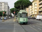 16.10.2008: TAS ledvogn nr. 7057 i Via Prenestina på Largo Irpinia på vej mod Piazza dei Gerani.