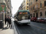 14.10.2008: Trollino 18 trolleybus nr. 8526 ved det første stoppested på vej væk fra Roma Termini. Stoppestedet hedder Cernaia og ligger i Via Volturno.