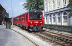 24.07.1978: Et helt nyt togsæt af litra MR-MRD nr. 4001 forlader her Svendborg Station.