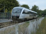 04.10.2007: MQ 4918+4118 på Hjallese trinbræt på vej mod Odense. Toget er et lokaltog på vej fra Ringe til Odense.