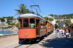 26.09.2013: Vogntog med ex Lissabon vogn nr. 23 som bageste vogn på strandpromenaden i Port de Sóller.