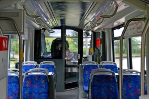 I 6N2 vognen har passagerne næsten samme udsigt som vognstyreren gennem glasvæggen, som adskiller cockpit og passagerkabine.